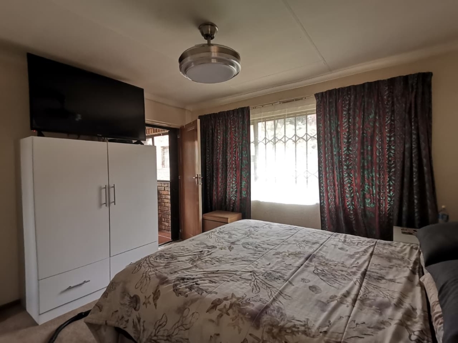 2 Bedroom Property for Sale in Ridgeway Gauteng
