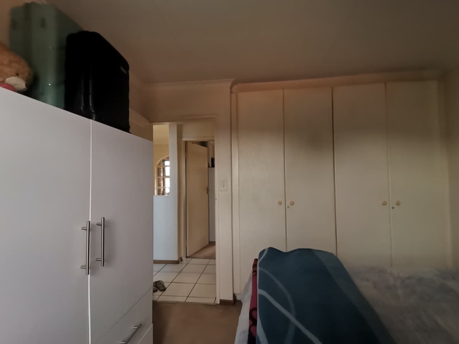 2 Bedroom Property for Sale in Ridgeway Gauteng