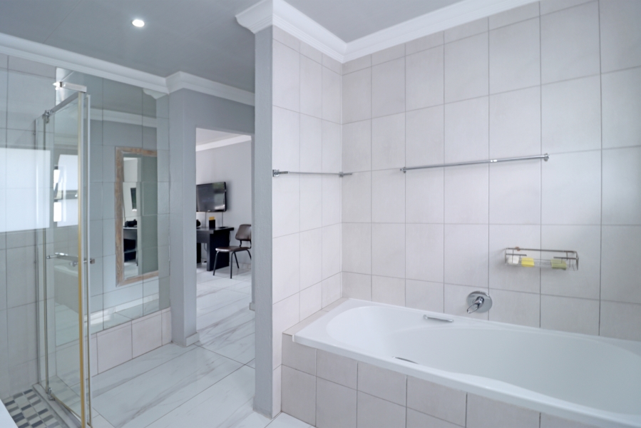 2 Bedroom Property for Sale in Northgate Gauteng