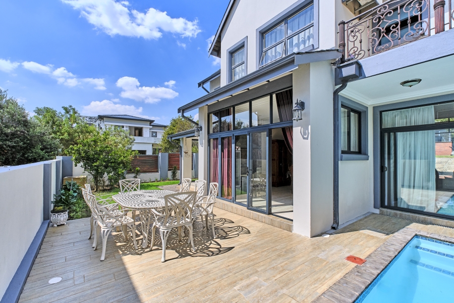 To Let 5 Bedroom Property for Rent in Waterfall Country Village Gauteng