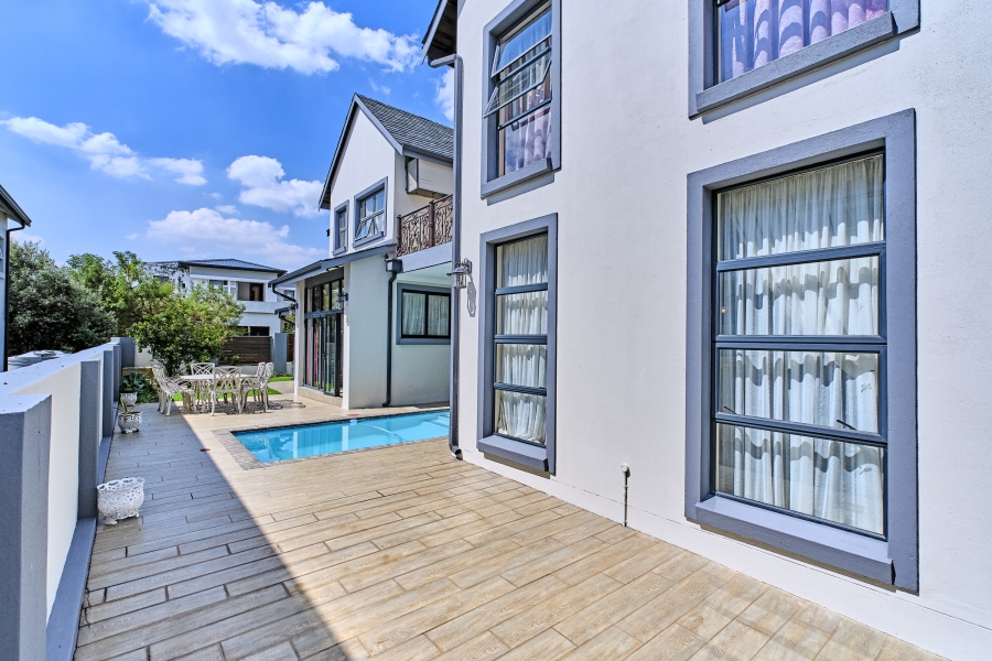 To Let 5 Bedroom Property for Rent in Waterfall Country Village Gauteng
