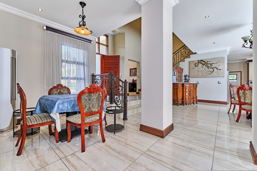 To Let 5 Bedroom Property for Rent in Waterfall Country Village Gauteng