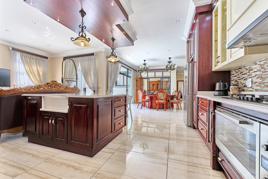 To Let 5 Bedroom Property for Rent in Waterfall Country Village Gauteng