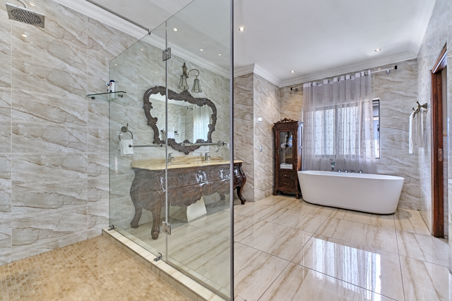 To Let 5 Bedroom Property for Rent in Waterfall Country Village Gauteng