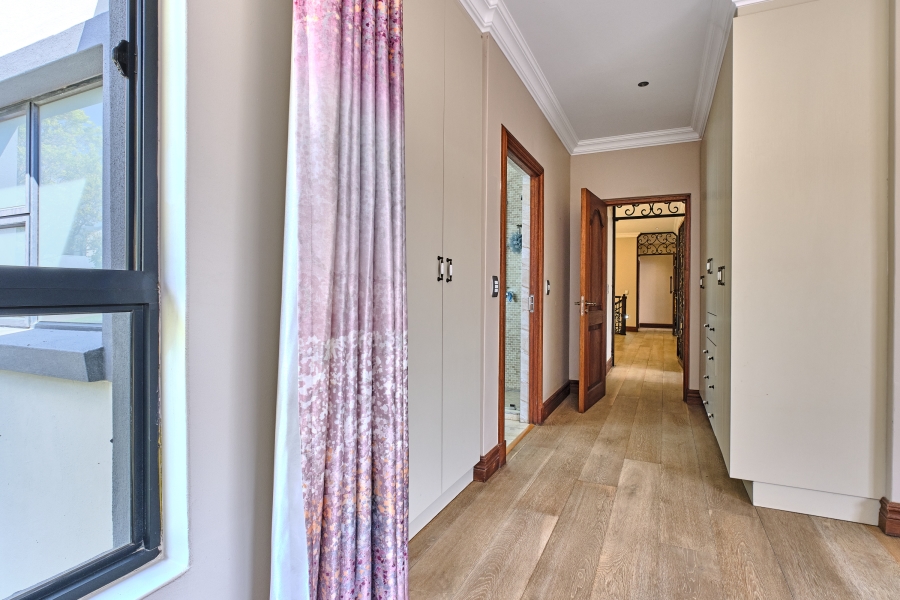 To Let 5 Bedroom Property for Rent in Waterfall Country Village Gauteng