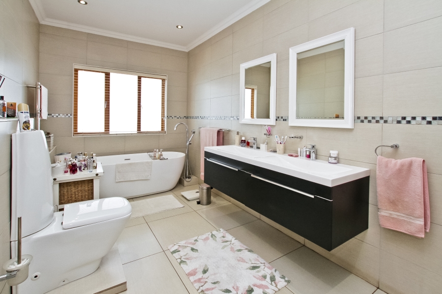 3 Bedroom Property for Sale in Bryanston Gauteng