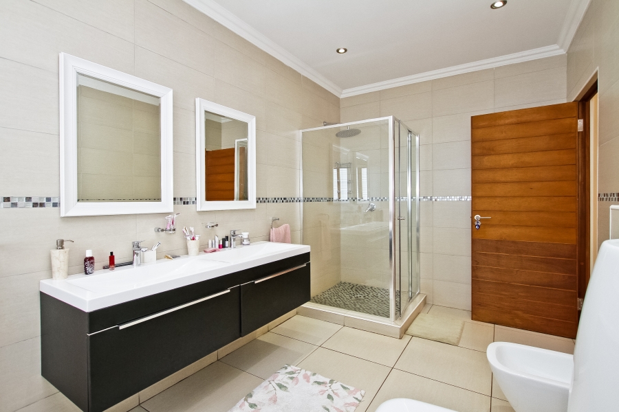 3 Bedroom Property for Sale in Bryanston Gauteng