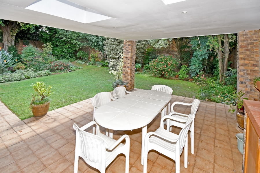 2 Bedroom Property for Sale in Illovo Gauteng