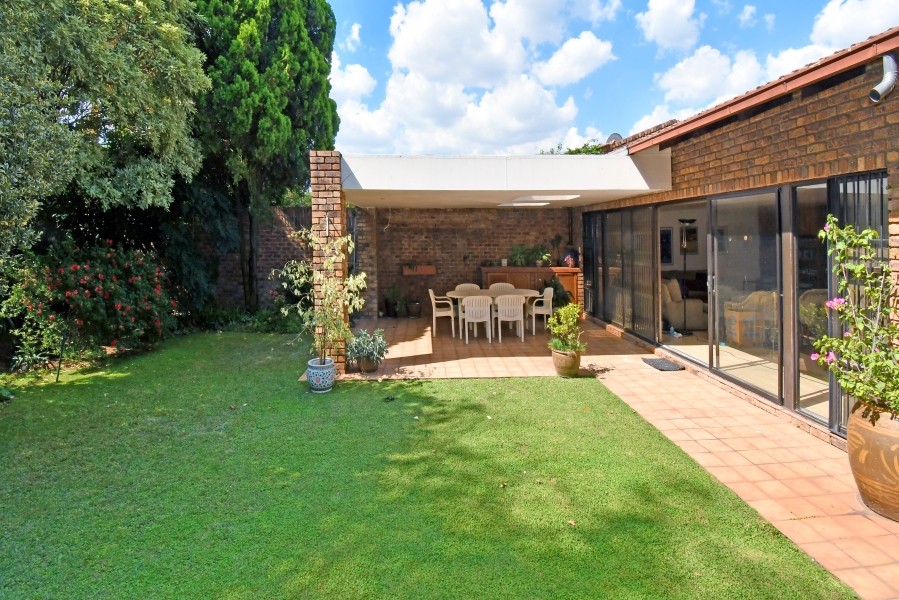 2 Bedroom Property for Sale in Illovo Gauteng