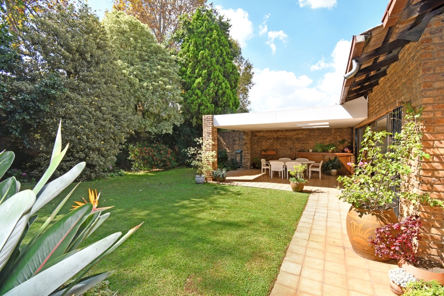 2 Bedroom Property for Sale in Illovo Gauteng