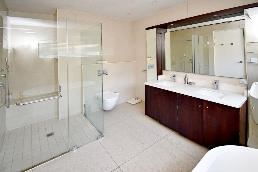 2 Bedroom Property for Sale in Illovo Gauteng