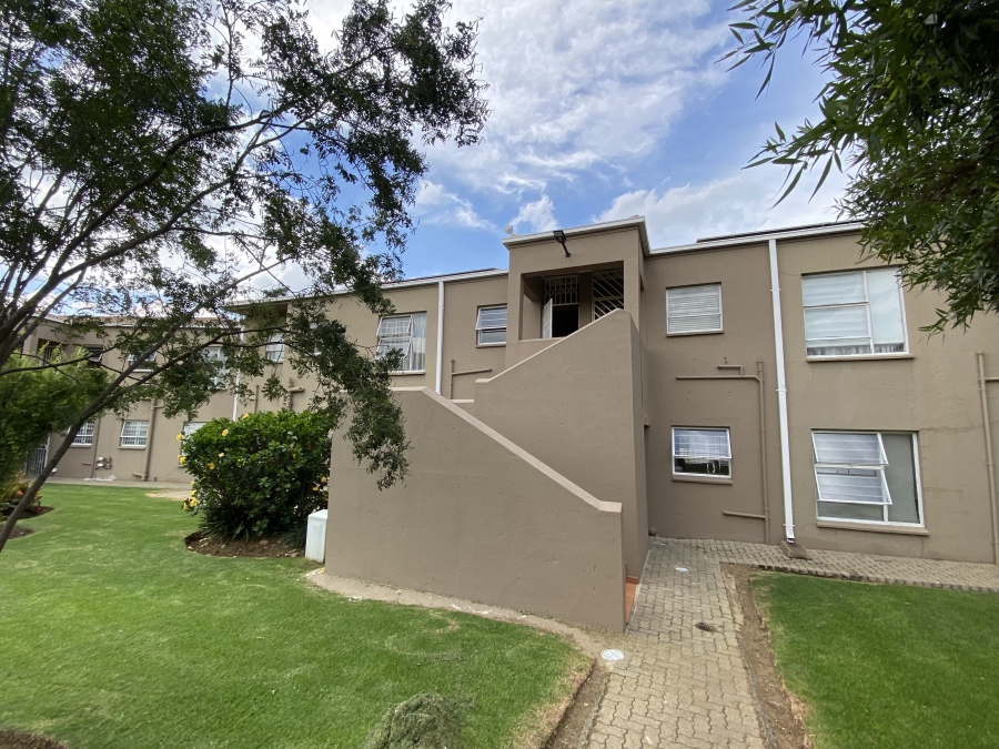 3 Bedroom Property for Sale in Alberante Gauteng