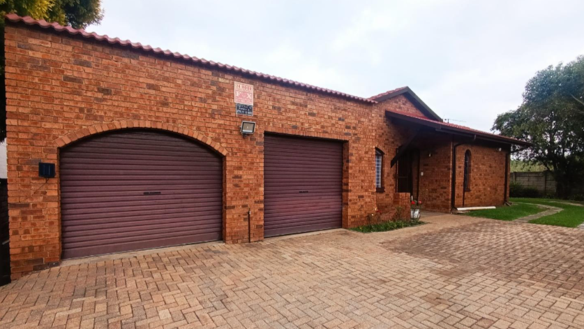 3 Bedroom Property for Sale in Glenvista Gauteng