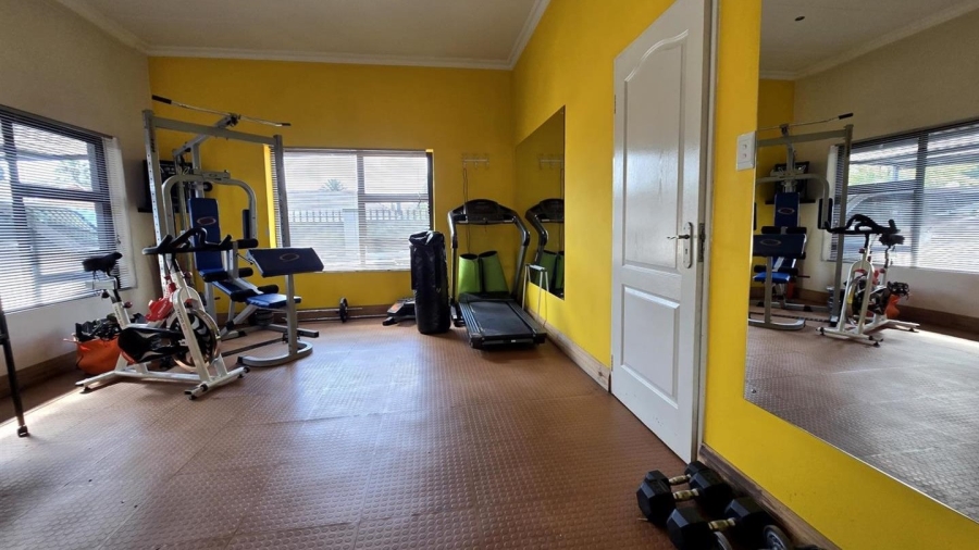 5 Bedroom Property for Sale in Raceview Gauteng