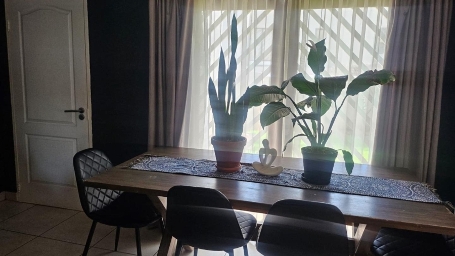 2 Bedroom Property for Sale in Bassonia Gauteng