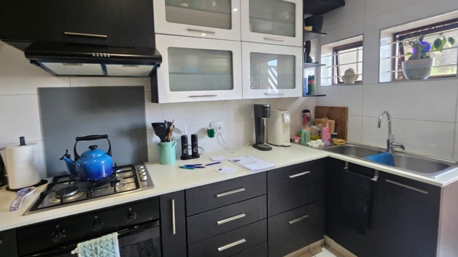 2 Bedroom Property for Sale in Bassonia Gauteng