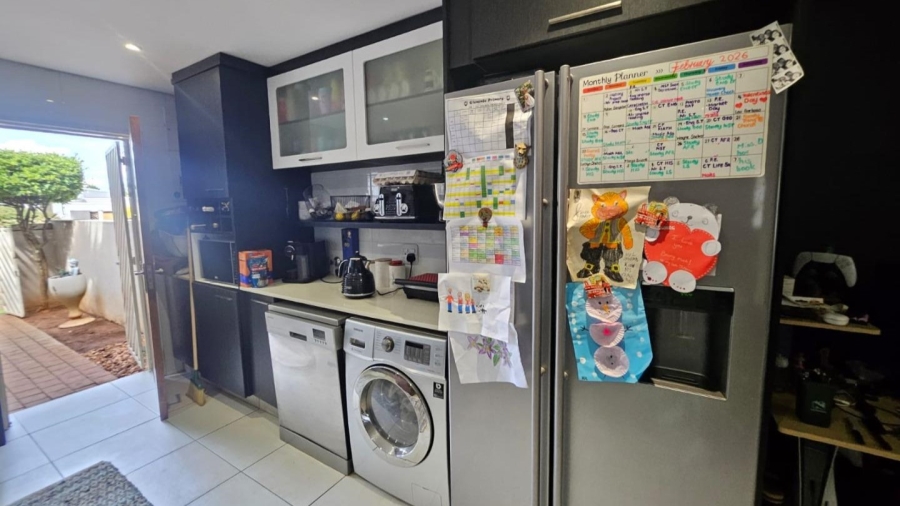 2 Bedroom Property for Sale in Bassonia Gauteng