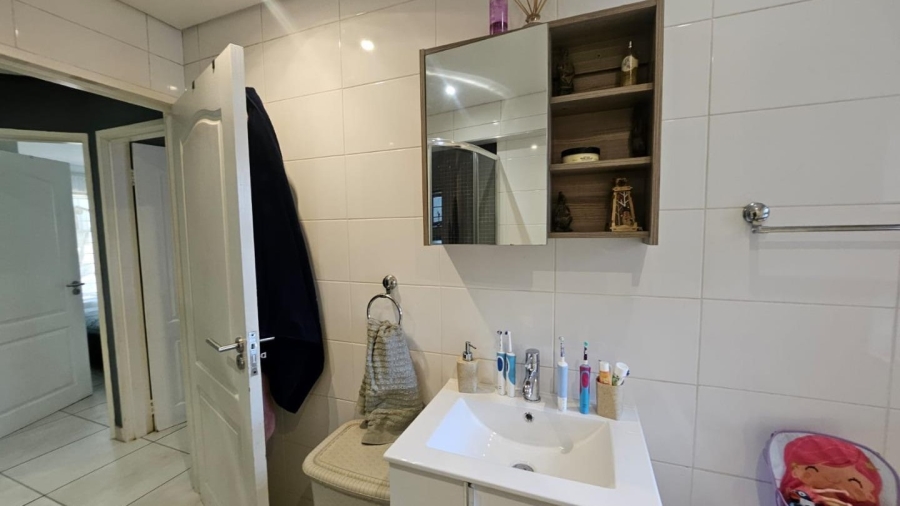 2 Bedroom Property for Sale in Bassonia Gauteng