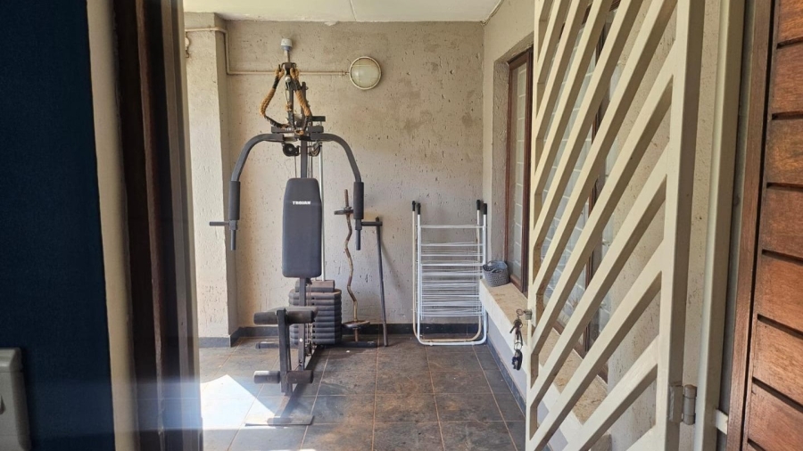 2 Bedroom Property for Sale in Bassonia Gauteng