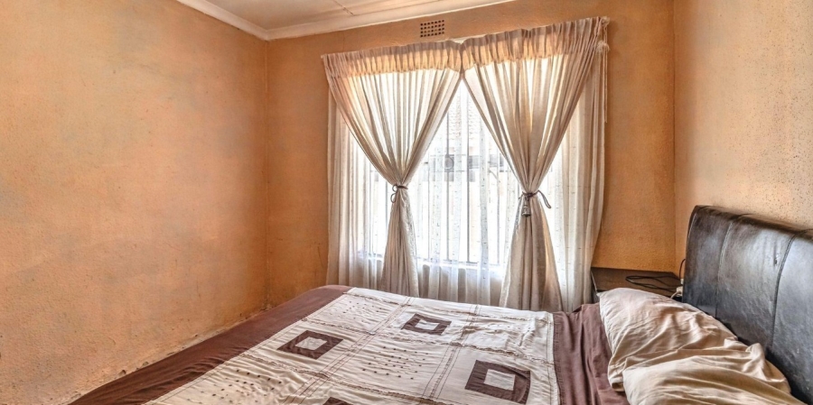 2 Bedroom Property for Sale in Meredale Gauteng
