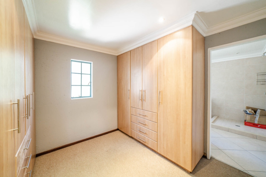 4 Bedroom Property for Sale in Farmall A H Gauteng