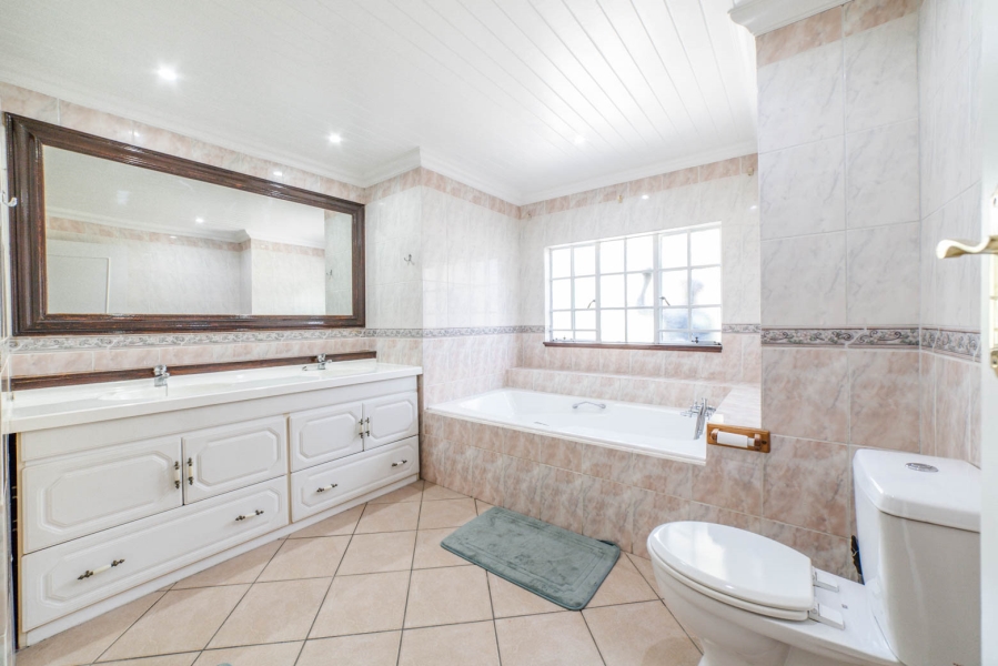 4 Bedroom Property for Sale in Farmall A H Gauteng