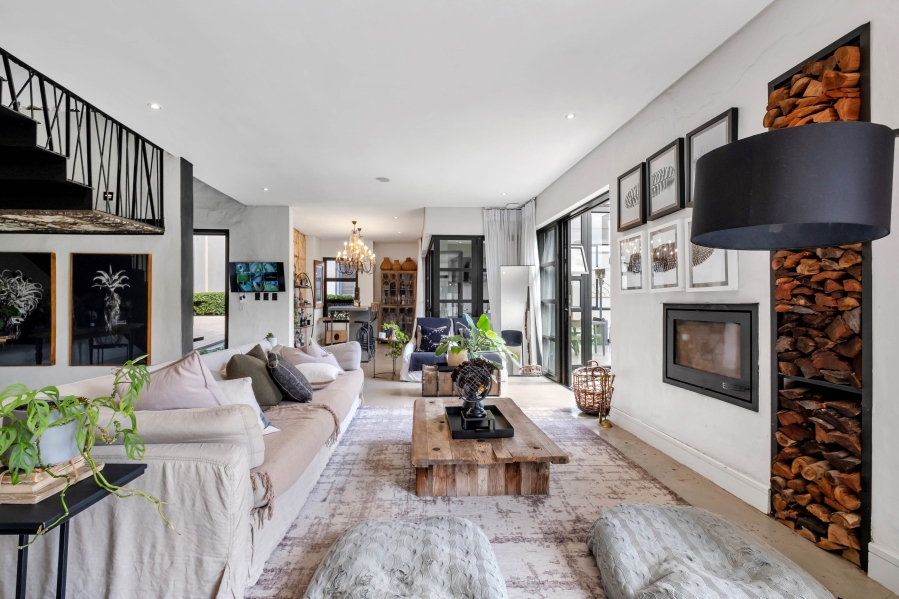 4 Bedroom Property for Sale in Atholl Gauteng