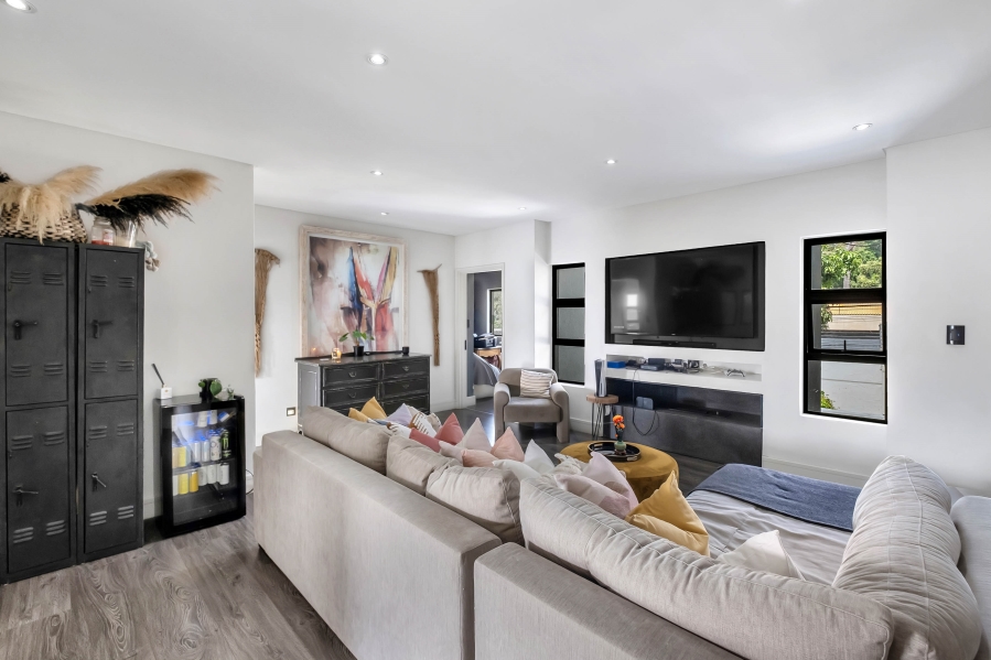 4 Bedroom Property for Sale in Atholl Gauteng