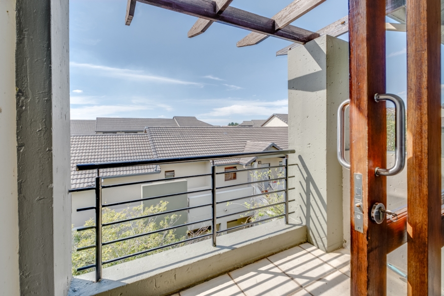 2 Bedroom Property for Sale in Lonehill Gauteng