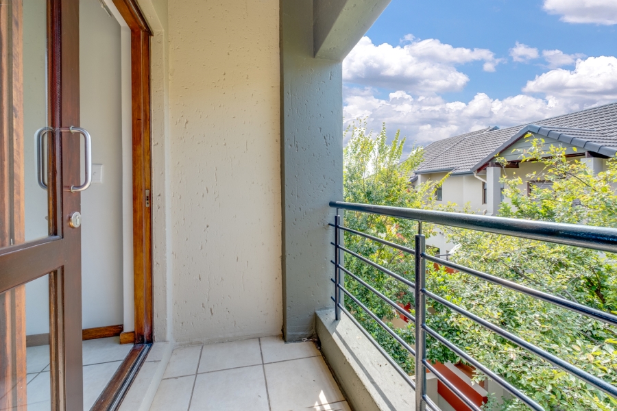 2 Bedroom Property for Sale in Lonehill Gauteng