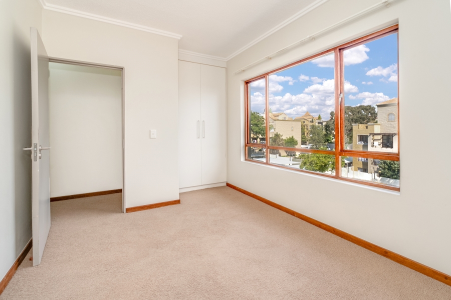 2 Bedroom Property for Sale in Lonehill Gauteng