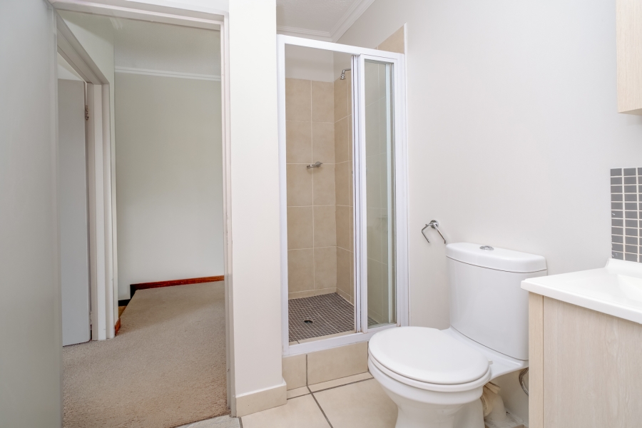 2 Bedroom Property for Sale in Lonehill Gauteng