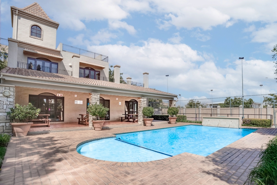 2 Bedroom Property for Sale in Lonehill Gauteng