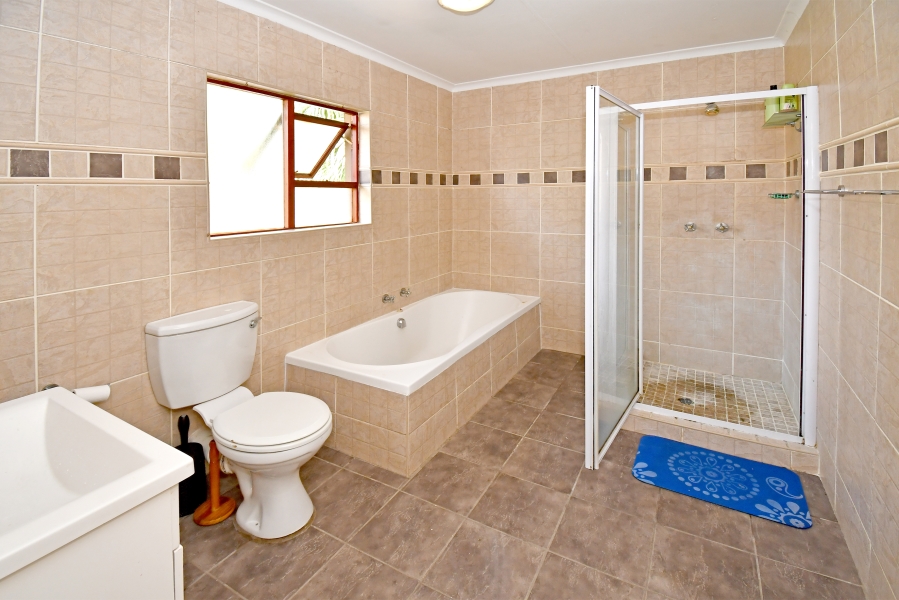 3 Bedroom Property for Sale in North Riding Gauteng