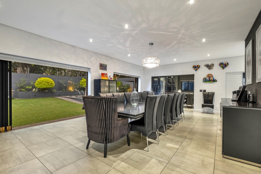 6 Bedroom Property for Sale in Linden Gauteng
