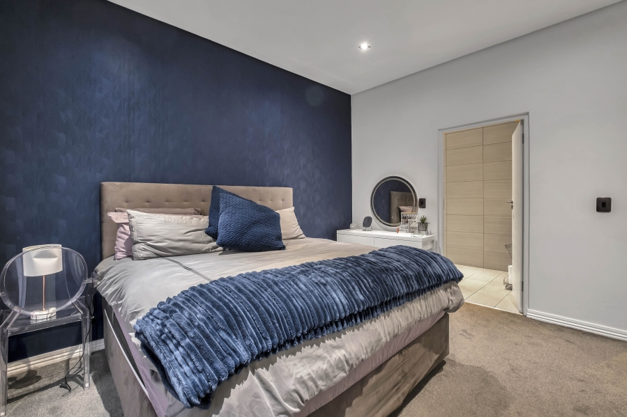 6 Bedroom Property for Sale in Linden Gauteng