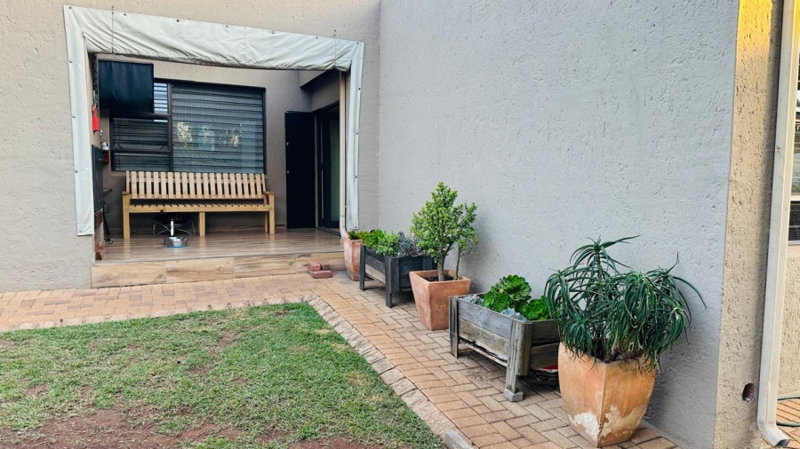 3 Bedroom Property for Sale in Bergbron Gauteng