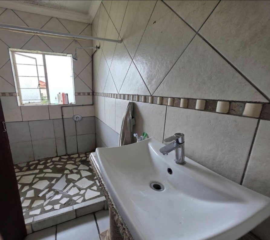 4 Bedroom Property for Sale in Krugersdorp West Gauteng