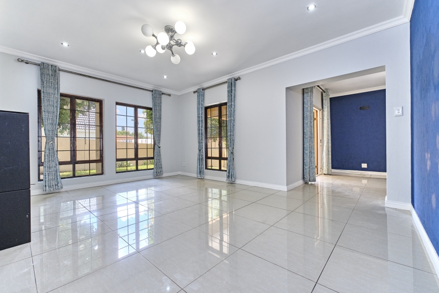 3 Bedroom Property for Sale in Halfway Gardens Gauteng