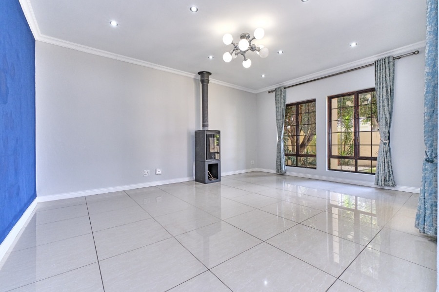 3 Bedroom Property for Sale in Halfway Gardens Gauteng