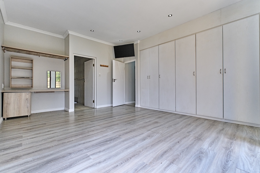 3 Bedroom Property for Sale in Halfway Gardens Gauteng