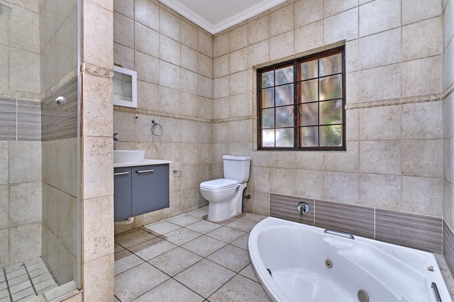 3 Bedroom Property for Sale in Halfway Gardens Gauteng