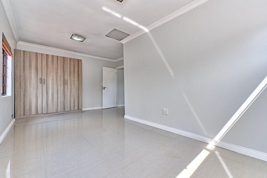 3 Bedroom Property for Sale in Halfway Gardens Gauteng