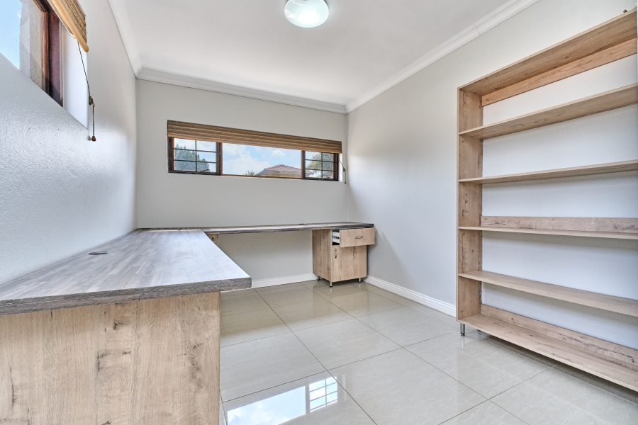 3 Bedroom Property for Sale in Halfway Gardens Gauteng