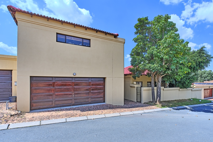 3 Bedroom Property for Sale in Halfway Gardens Gauteng