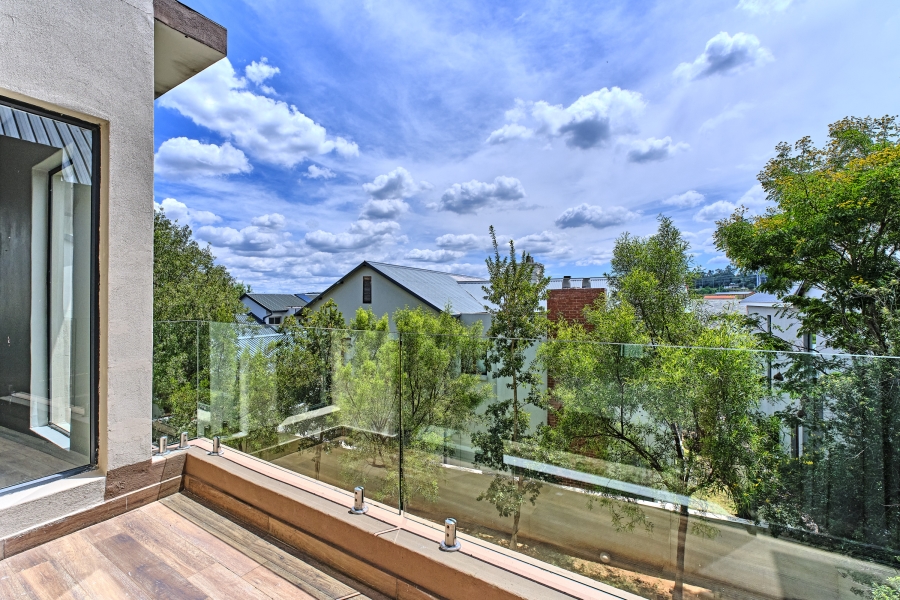 4 Bedroom Property for Sale in Waterfall Country Village Gauteng