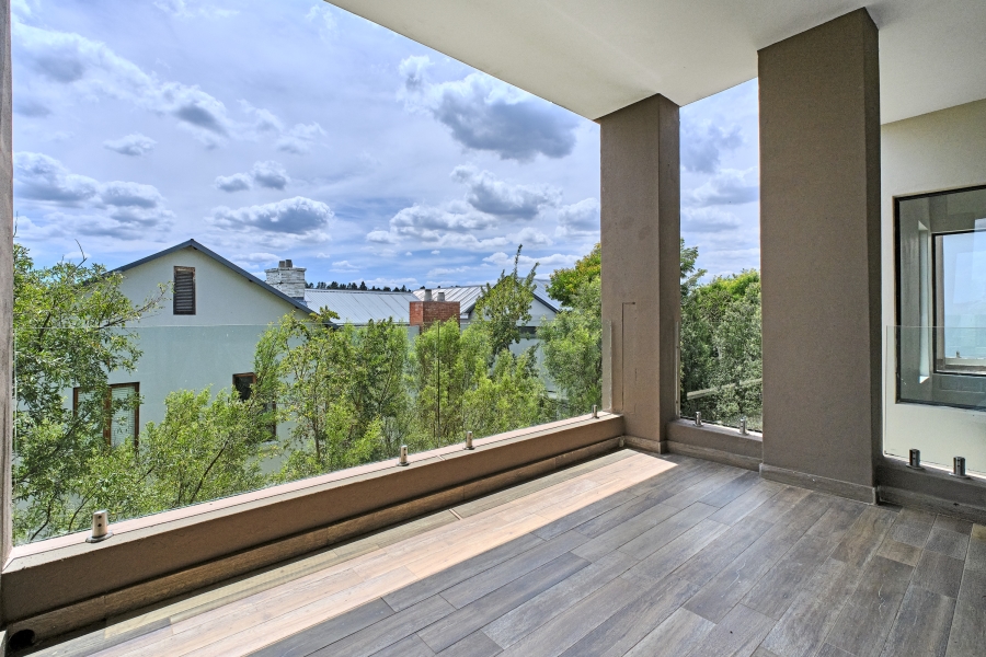 4 Bedroom Property for Sale in Waterfall Country Village Gauteng