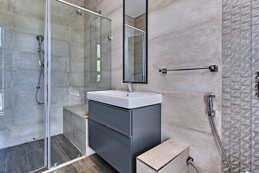 4 Bedroom Property for Sale in Waterfall Country Village Gauteng