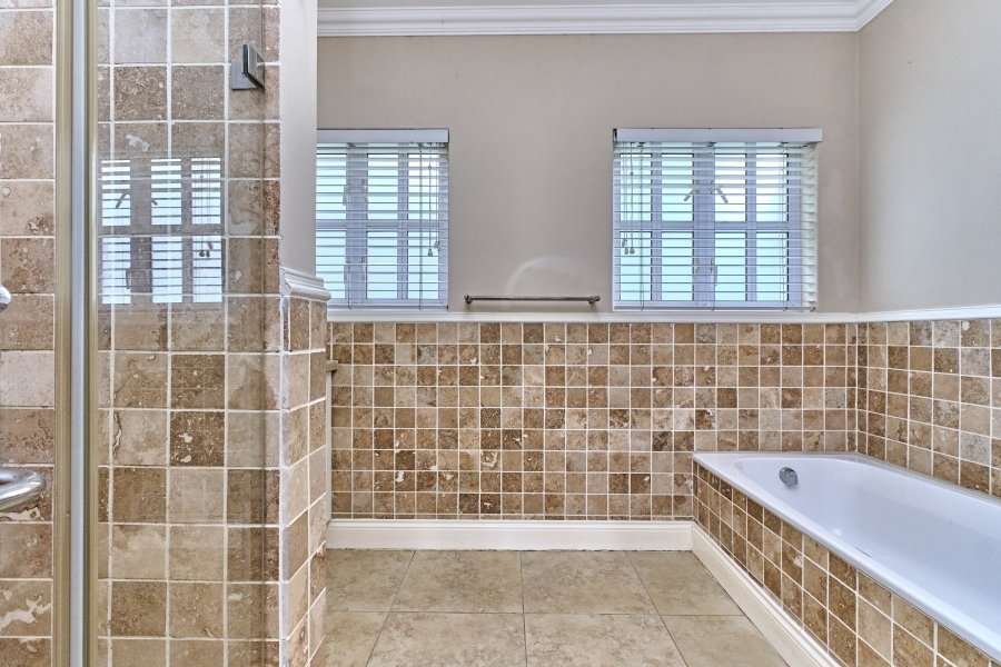 3 Bedroom Property for Sale in Waterfall Valley Mature Lifestyle Estate Gauteng