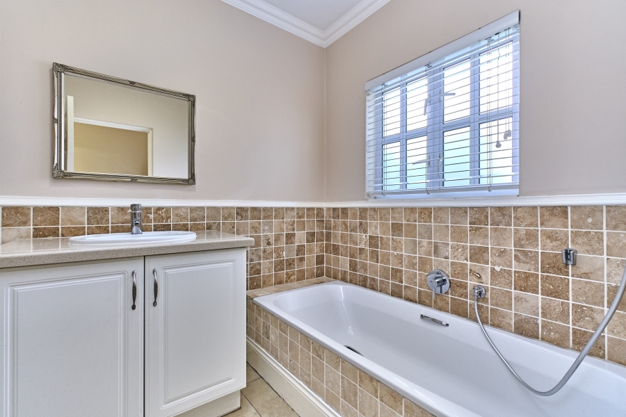 3 Bedroom Property for Sale in Waterfall Valley Mature Lifestyle Estate Gauteng